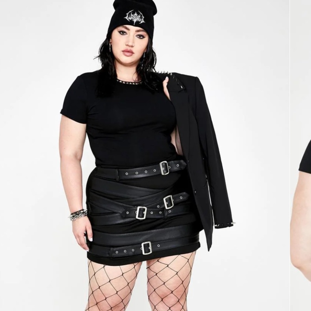 Dollskill Currently Mood Cash Strapped Mini Skirt Plus Size 1X